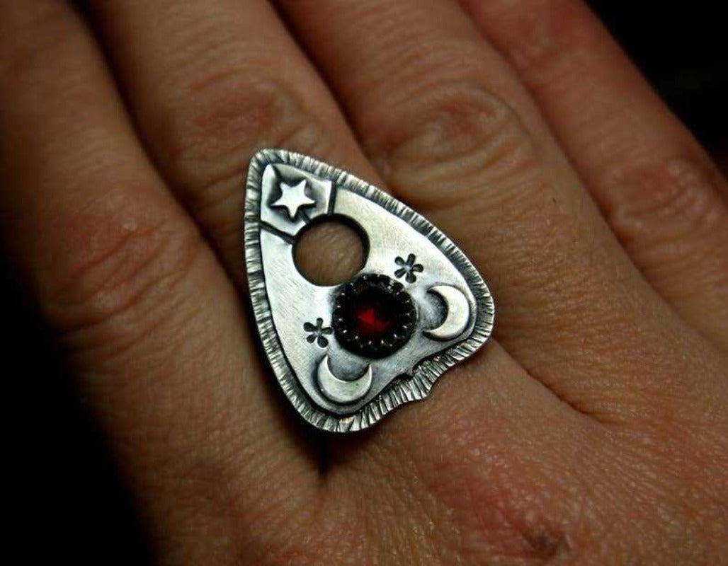 Wholesale Vintage Star Moon Ruby Creative Ring
